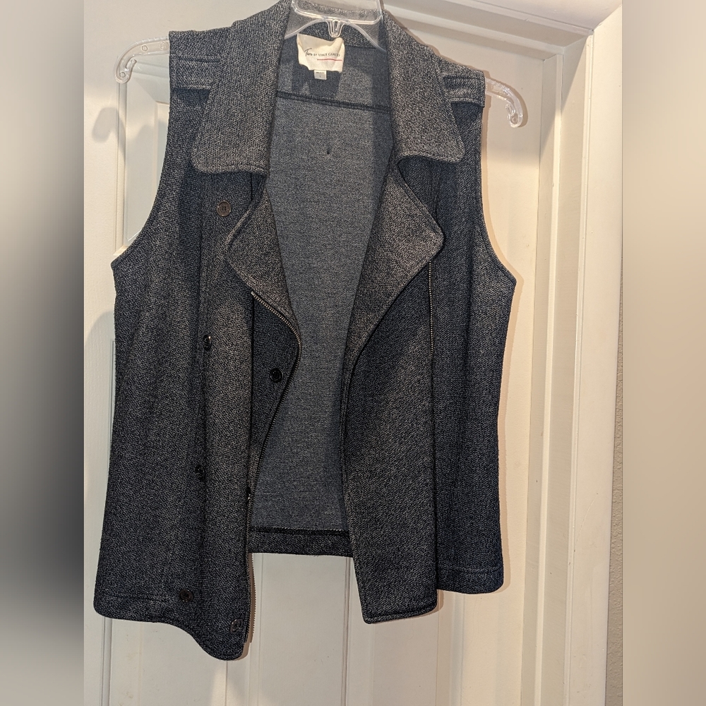 Two by Vince Camuto women Vest size L